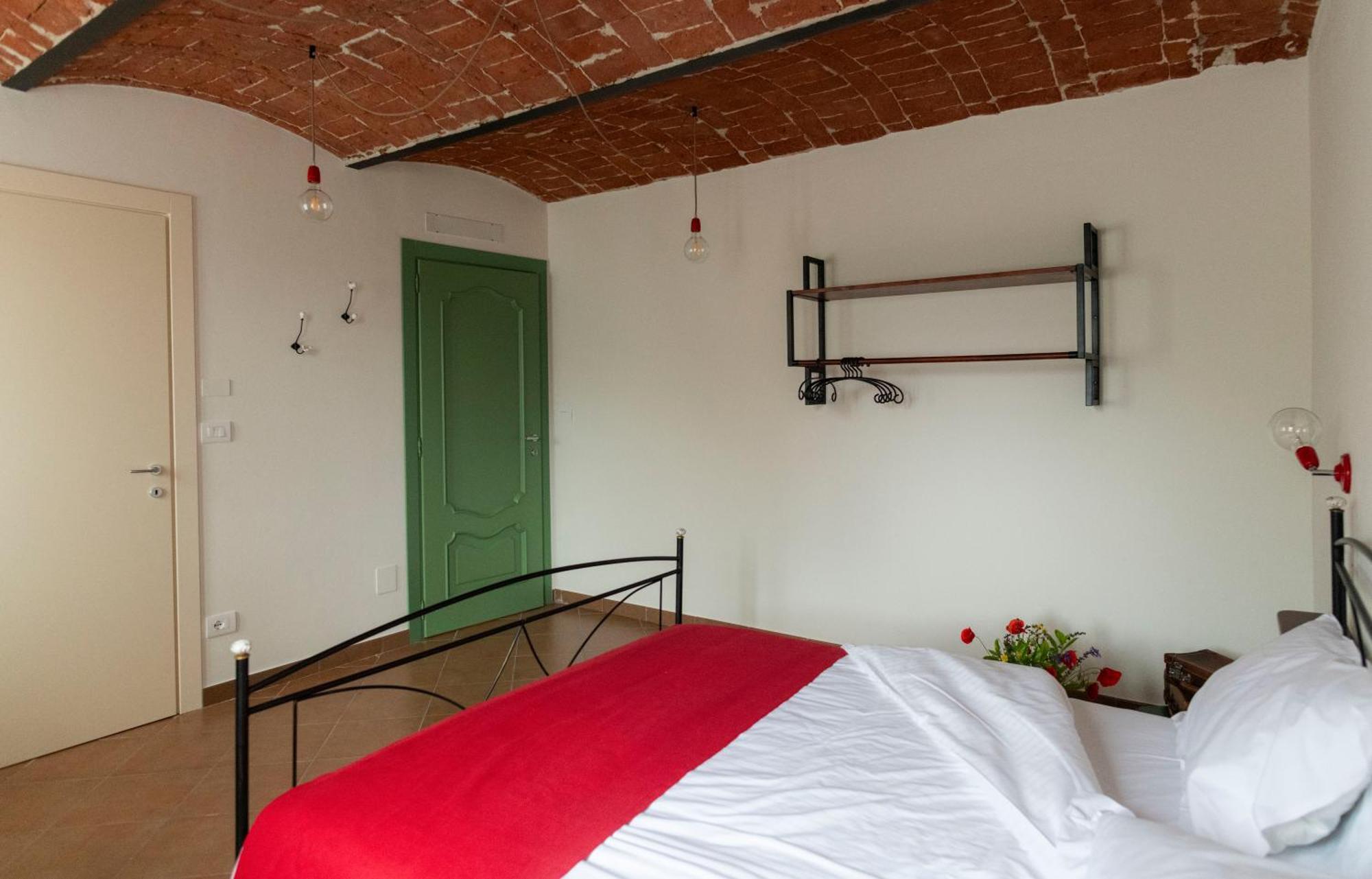 Ca' Nadin Agriturismo San Damiano dʼAsti Buitenkant foto