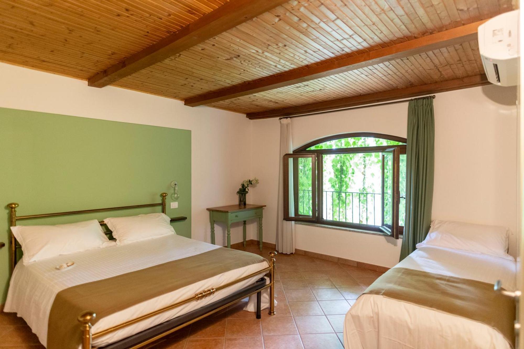 Ca' Nadin Agriturismo San Damiano dʼAsti Buitenkant foto